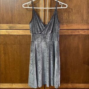 Grey Velour Lounger (brand new)